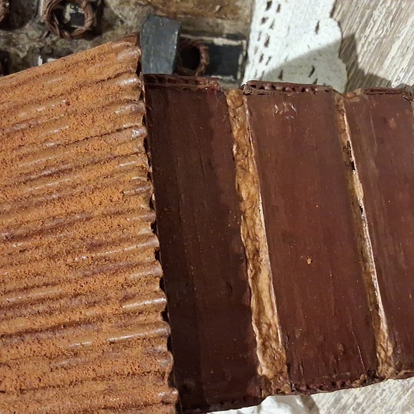 Primitive Cabin - Picture 6 of 6